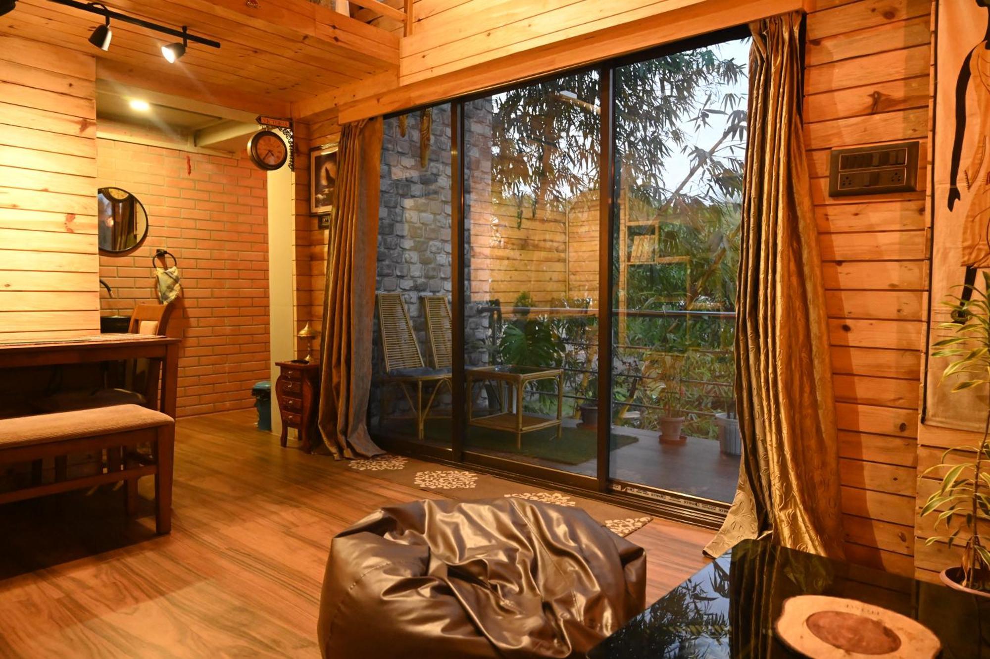 The Cabin By The Bayou Bed & Breakfast กูวาฮาติ ภายนอก รูปภาพ
